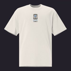 T-shirt oversize blanc Reliks avec logo mystique noir et turquoise centré sur la poitrine